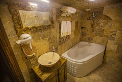 Royal Cave Hotel - Cave Suite