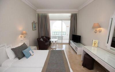 Royal Garden Palace - Families and Couples - Superior Twin Room