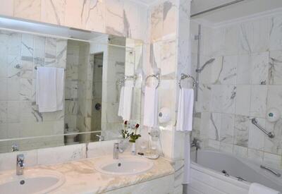 Royal Garden Palace - Families and Couples - Superior Twin Room