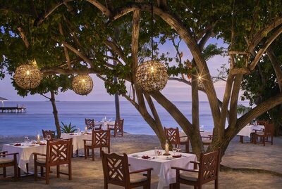 Royal Island Resort & Spa, , Малдиви