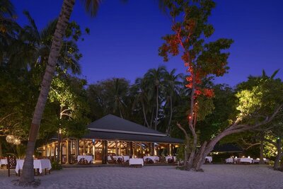 Royal Island Resort & Spa, , Малдиви