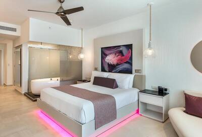 Royalton CHIC Punta Cana, An Autograph Collection All-Inclusive Resort & Casino, Adults Only - Luxury Junior Suite