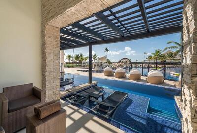 Royalton CHIC Punta Cana, An Autograph Collection All-Inclusive Resort & Casino, Adults Only - Luxury Junior Suite Swim Out Diamond Club