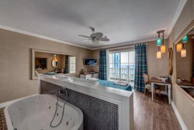 Rubi Platinum Spa Resort & Suites - Superior Double Room