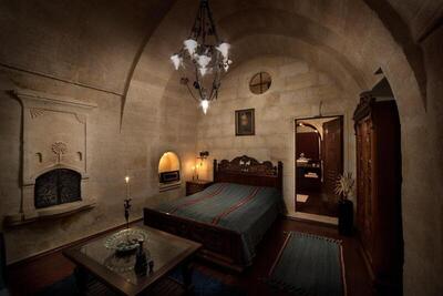 Sacred House - Deluxe Room