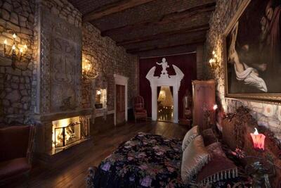 Sacred House - Signature Suite
