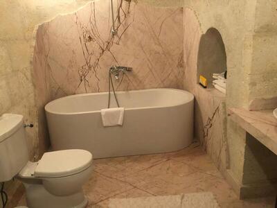 Sacred House - Deluxe Room
