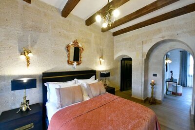 Sacred Mansion - Signature Suite