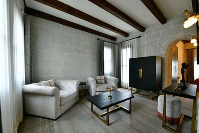 Sacred Mansion - Signature Suite
