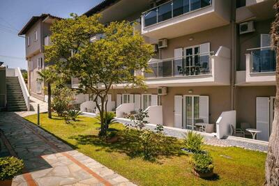 Sarantis Hotel, Касандра, Гърция