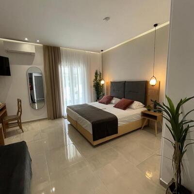 Sarantis Hotel - Junior Suite with Private Pool