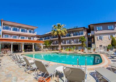 Sarantis Hotel, Касандра, Гърция