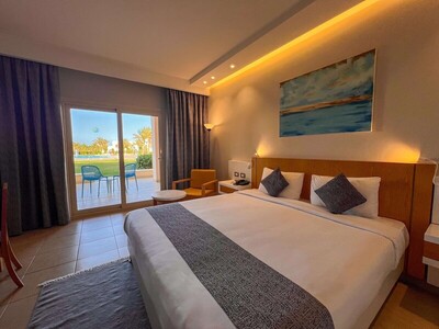 Sataya Resort Marsa Alam - Family Room Pool View