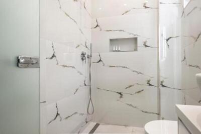 Seaside Hotel - Deluxe Double Room