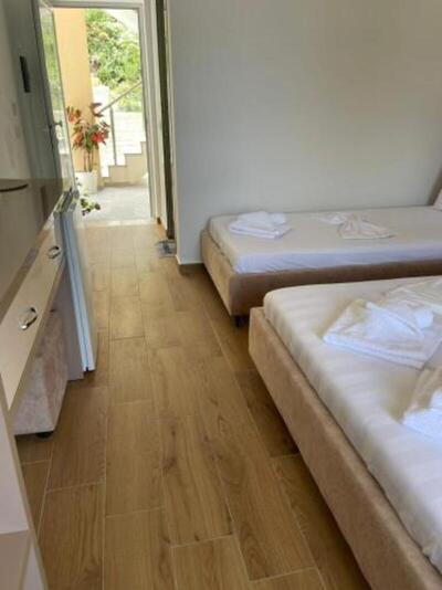 Seaside Hotel - Triple Room with Balcony