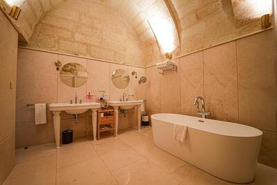 SEDİRLİ KONAK HOTEL - Deluxe Queen Room