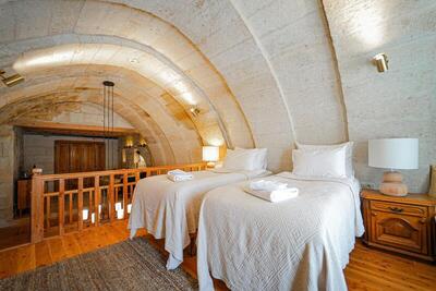 SEDİRLİ KONAK HOTEL - Superior Quadruple Room