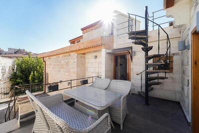 SEDİRLİ KONAK HOTEL - Queen Room With Spa Bath