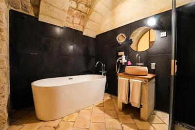 SEDİRLİ KONAK HOTEL - Suite With Hot Tub