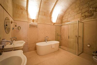 SEDİRLİ KONAK HOTEL - Deluxe Queen Room