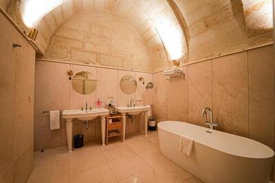 SEDİRLİ KONAK HOTEL - Deluxe Queen Room