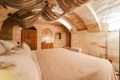 SEDİRLİ KONAK HOTEL - Deluxe Double Room With Bath