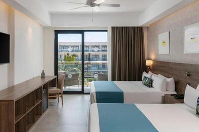 Serenade Punta Cana Beach & Spa Resort - Lusciuos Tropical Garden View Single Use