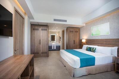 Serenade Punta Cana Beach & Spa Resort - Luxury Master Suite