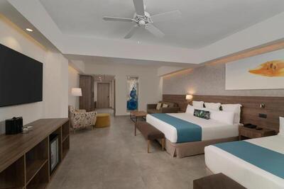 Serenade Punta Cana Beach & Spa Resort - Ocean View Outdoor Jacuzzi