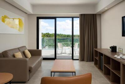 Serenade Punta Cana Beach & Spa Resort - Luxury Master Suite