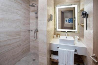 Serenade Punta Cana Beach & Spa Resort - Luxury Master Suite