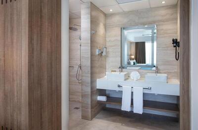 Serenade Punta Cana Beach & Spa Resort - Luxury Master Suite