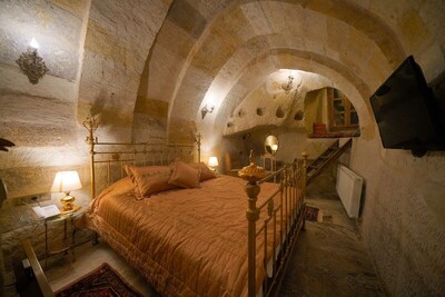 Serenus Cave Suites - Pirincli Room - Mountain View