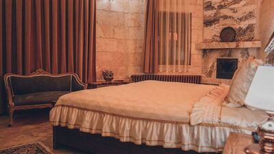 Serenus Cave Suites - Tepesi Tasli Room - Mountain View
