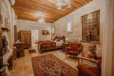 Serenus Cave Suites - Vadi Room - Mountain View