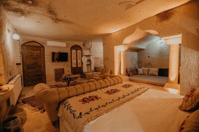 Serenus Cave Suites - Kaya Balayi Room