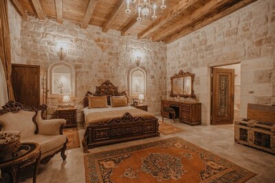 Serenus Cave Suites - Antik Room - Mountain View
