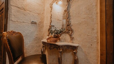 Serenus Cave Suites - Konak Room - Mountain View