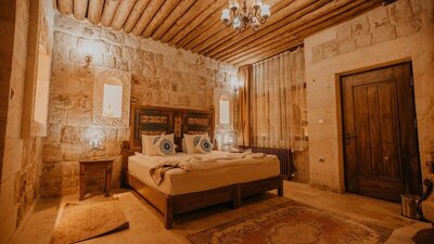 Serenus Cave Suites - Hezen Room - Valley View