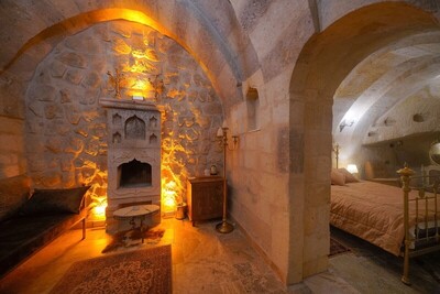 Serenus Cave Suites - Pirincli Room - Mountain View