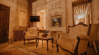 Serenus Cave Suites - Hezen Room - Valley View