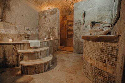 Serenus Cave Suites - Uzumlu Room - Mountain View