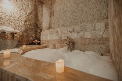 Serenus Cave Suites - Uzumlu Room - Mountain View