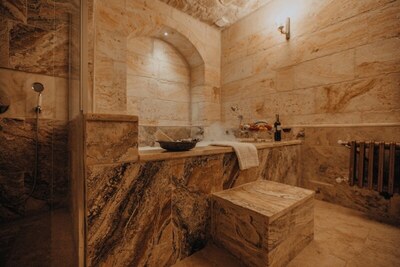 Serenus Cave Suites - Tepesi Tasli Room - Mountain View