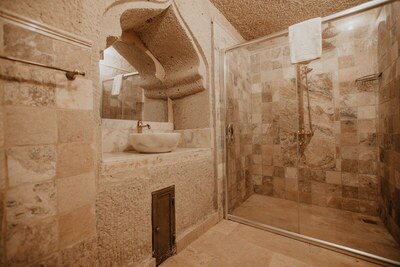 Serenus Cave Suites - Kaya Balayi Room