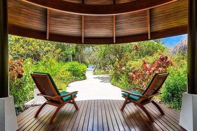 Sheraton Maldives Full Moon Resort & Spa - Cottage, 1 King Bed, Smoking (Island, View)