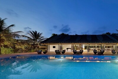 Sheraton Maldives Full Moon Resort & Spa, , Малдиви