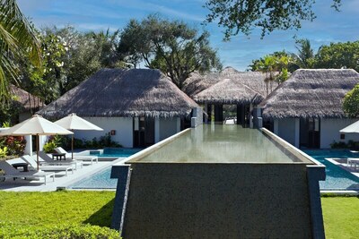 Sheraton Maldives Full Moon Resort & Spa, , Малдиви