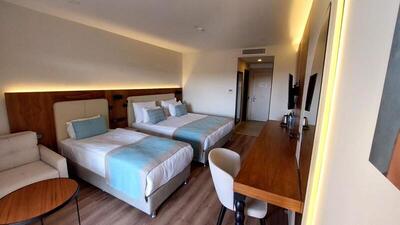 SIDE MOON PALACE - Double Room With Pool View