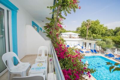 Side Sunberk Hotel - Family Quadruple Room, 2 Bedrooms - Garden View